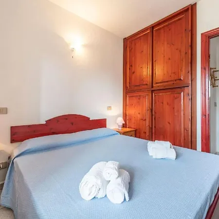 Apartamento Elegant With Terrace At Cala Liberotto