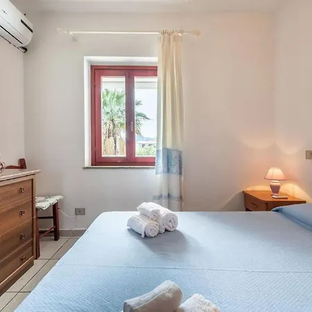 Elegant With Terrace At Apartamento Cala Liberotto